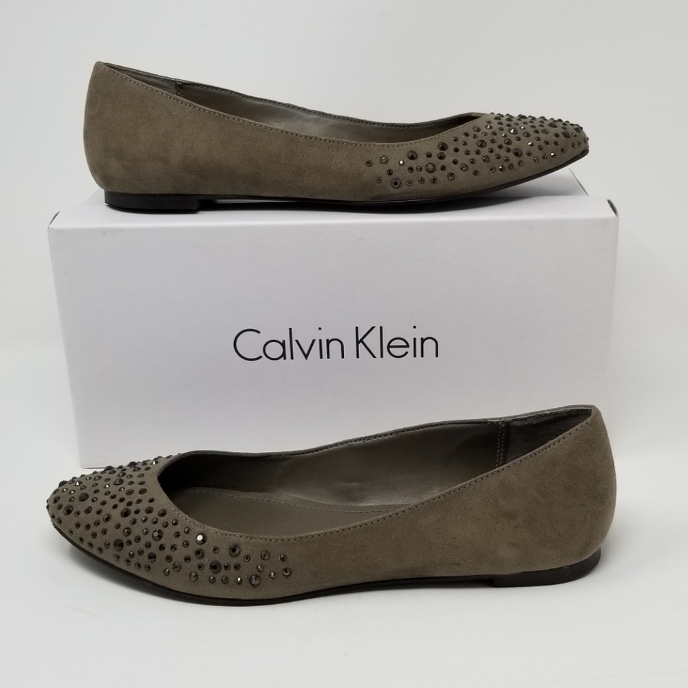 Calvin Klein- Microsuede (8M) Embleshed Flats